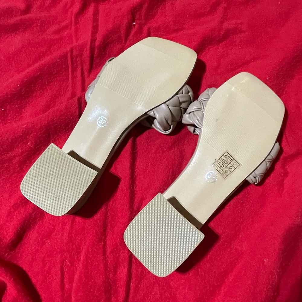 Sandals - Picture 2 of 2